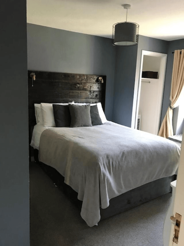 Double Room – Ensuite detail