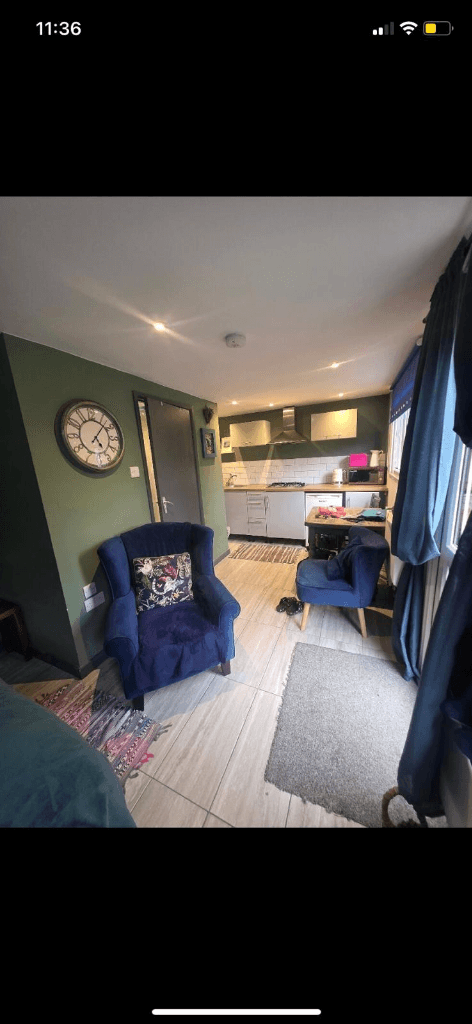 Garden Annex – Ensuite detail