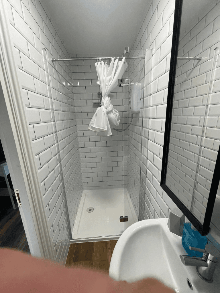 Junior Suite – Ensuite (Ground Floor) thumb 5